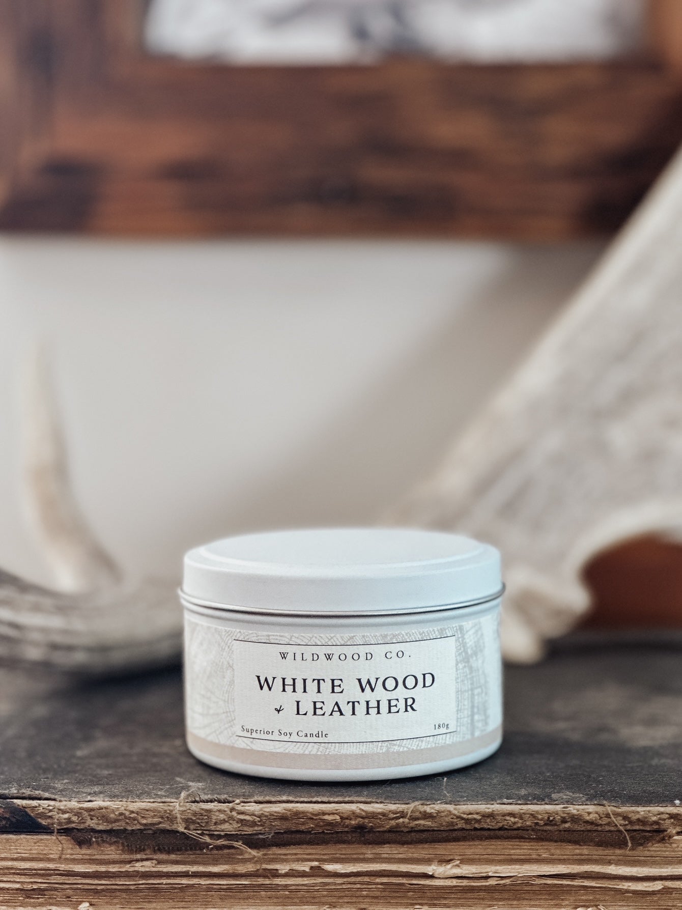 WHITE WOOD & LEATHER with Blood Orange, Vanilla + Nutmeg | 180g